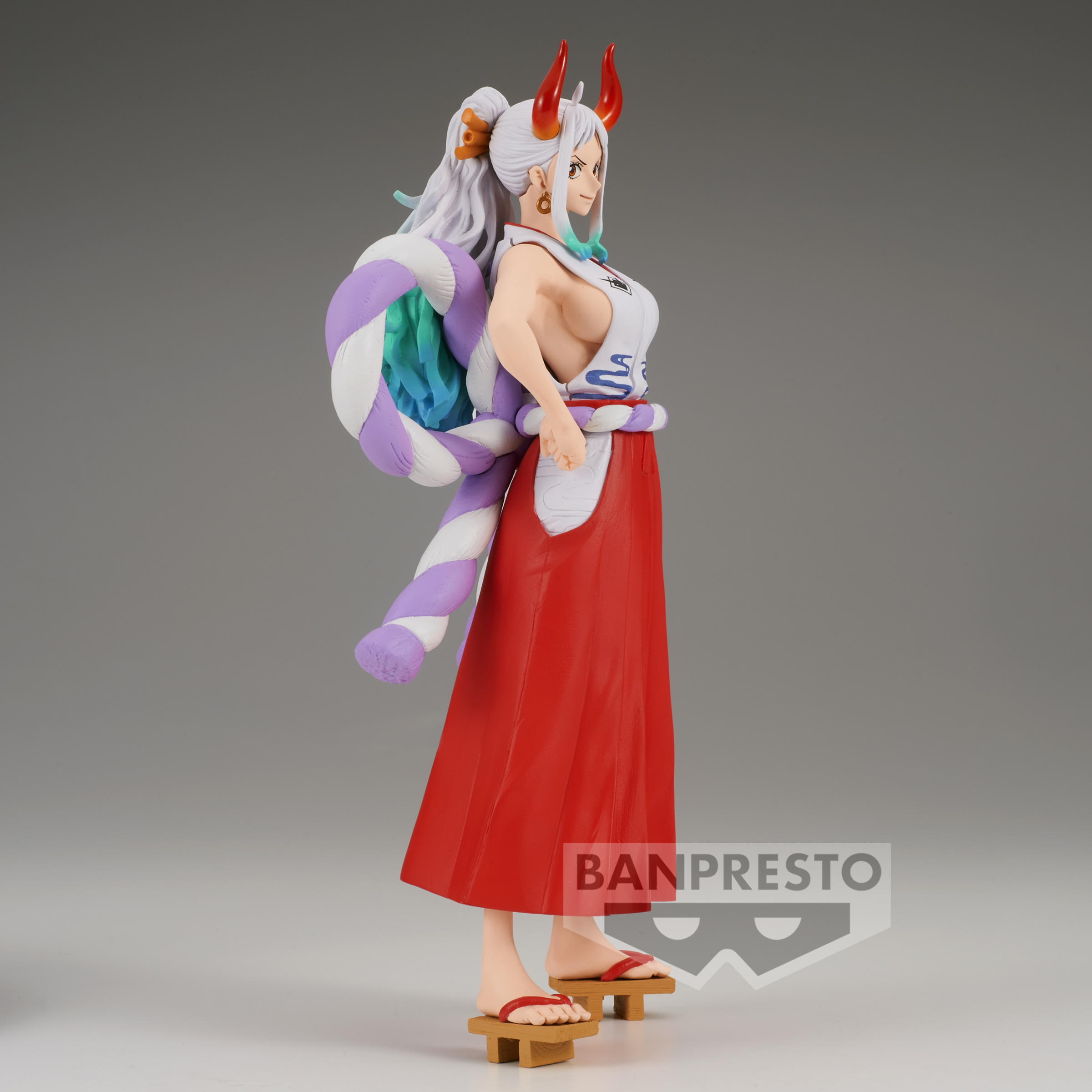 One Piece - Yamato King Of The Artist Figure | Crunchyroll Store